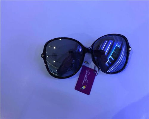 太阳镜 从遮阳护眼到时尚配饰的华丽蜕变
